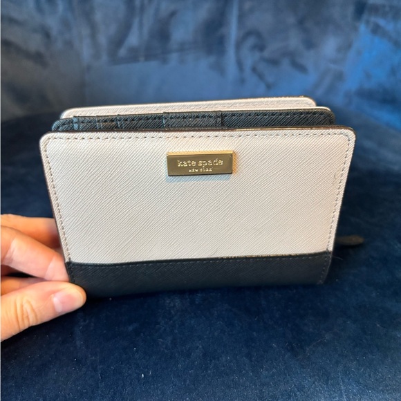 Kate Spade Wallet - Picture 1 of 4